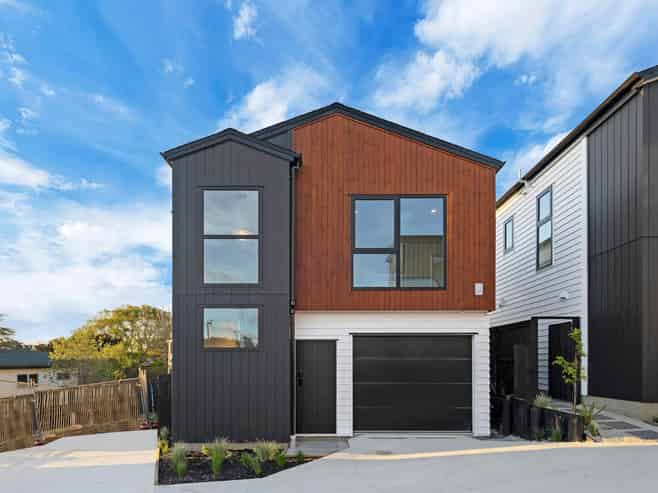 18A-E Mallard Place, Unsworth Heights
