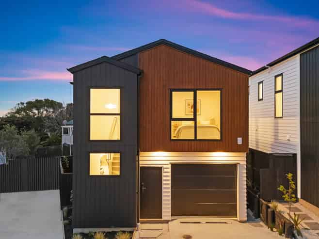 18A-E Mallard Place, Unsworth Heights