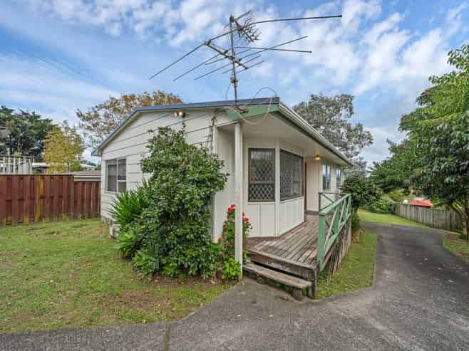 1/11 Hughes Terrace, Te Atatu Peninsula
