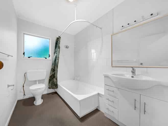 1/11 Hughes Terrace, Te Atatu Peninsula
