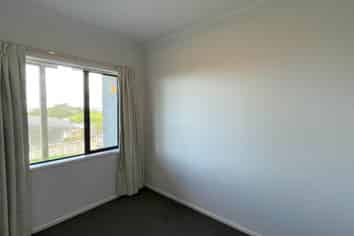 80 Waldorf Crescent, Orewa