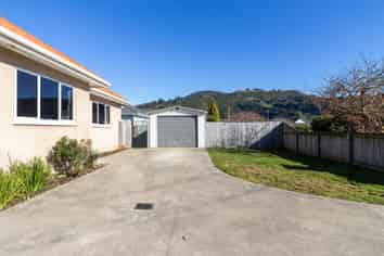 11 Cochrane Street, Fairy Springs