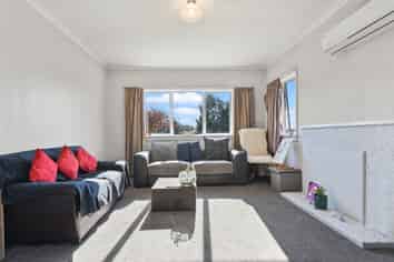 11 Cochrane Street, Fairy Springs
