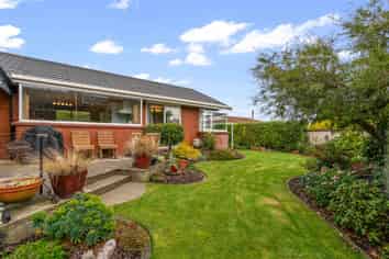 724 Queens Drive, Waikiwi