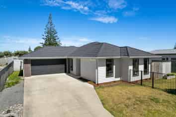 49 Seagrass Pl, Otaki Beach