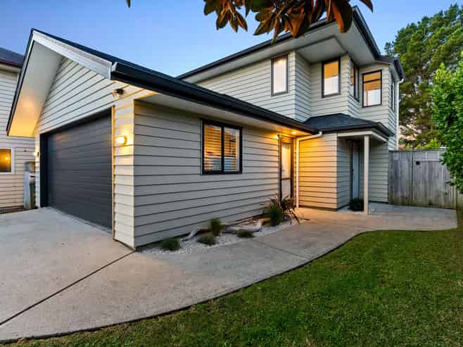 5 Buccaneer Court, Gulf Harbour