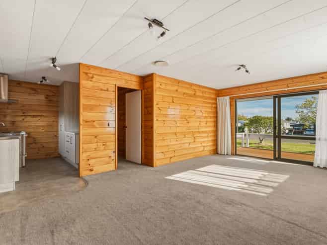 14A Charles Road, Hannahs Bay