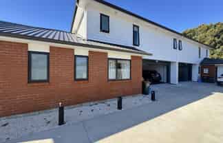 1A/23 Hibiscus Avenue, Hamilton Lake