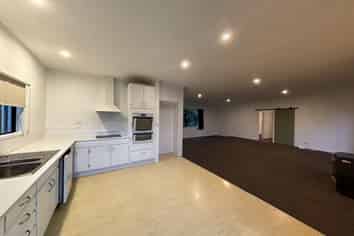 42a Margaret Street, Shannon