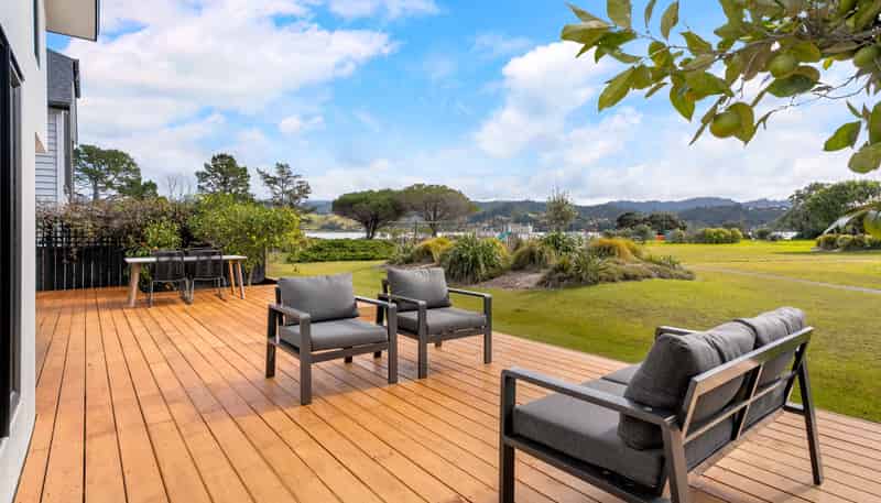 10 Ajax Head, Pauanui