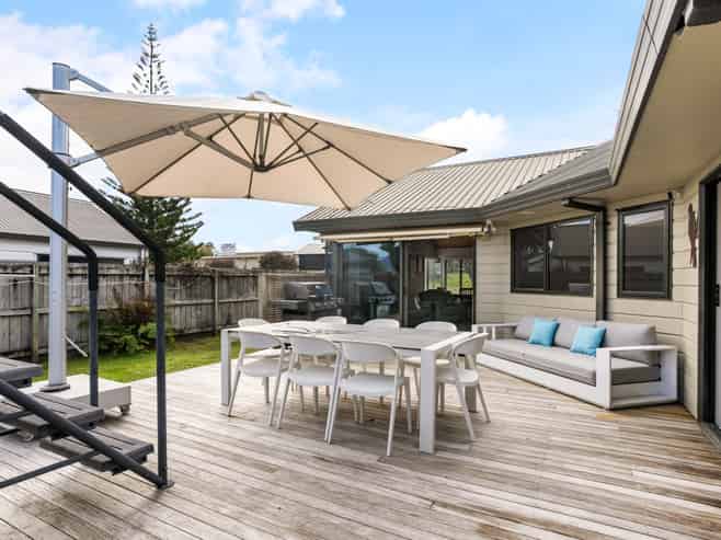 2 Lake Court, Pauanui