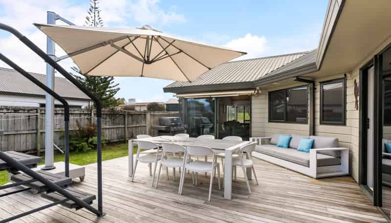 2 Lake Court, Pauanui