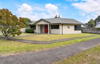 2 Lake Court, Pauanui