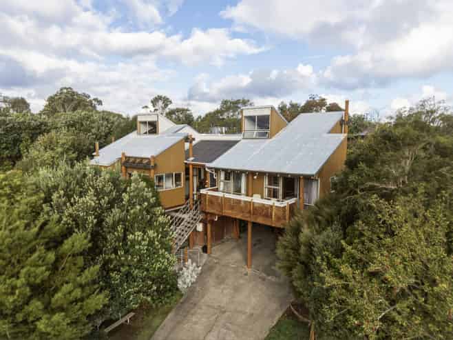 103 Mt View Road, Bastia Hill