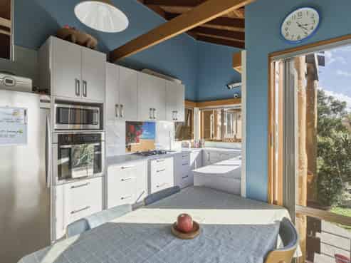 103 Mt View Road, Bastia Hill