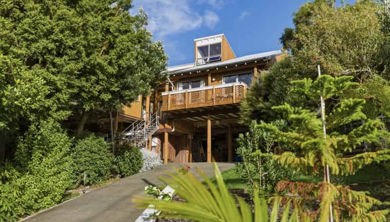 103 Mt View Road, Bastia Hill