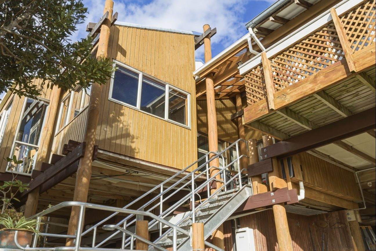 Your very own treehouse - View 4