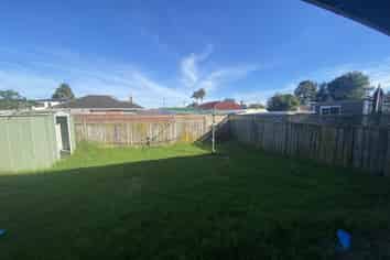 3/3 Thorn Place, Papatoetoe