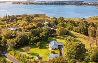288A Pahoia Road, Whakamarama