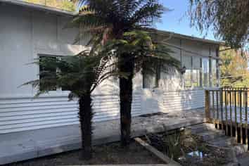 8 Riverside Road, Whataupoko