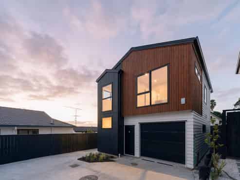 18E Mallard Place, Unsworth Heights