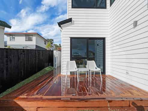 18E Mallard Place, Unsworth Heights