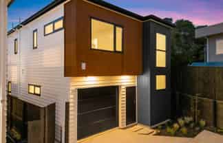 18D Mallard Place, Unsworth Heights