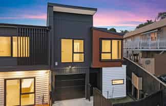 18B Mallard Place, Unsworth Heights