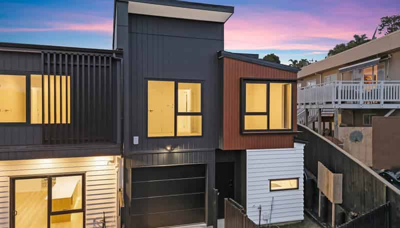 18B Mallard Place, Unsworth Heights