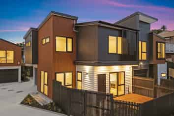 18A Mallard Place, Unsworth Heights