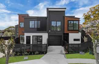 18A Mallard Place, Unsworth Heights
