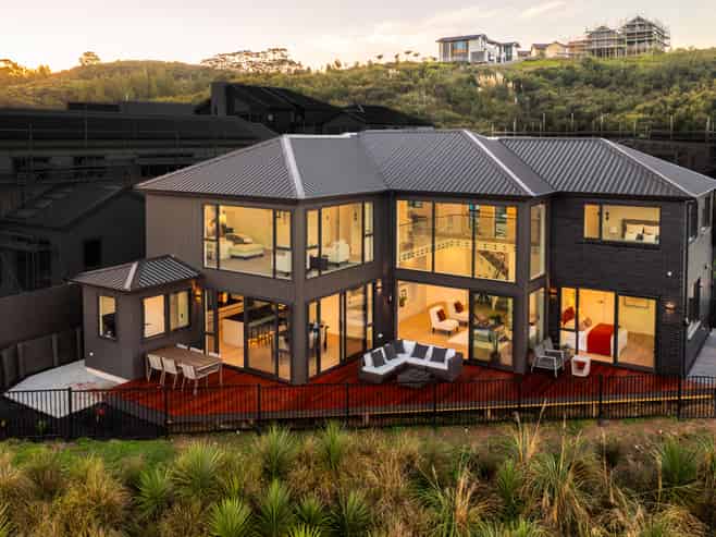 51 Streamview Way, Long Bay