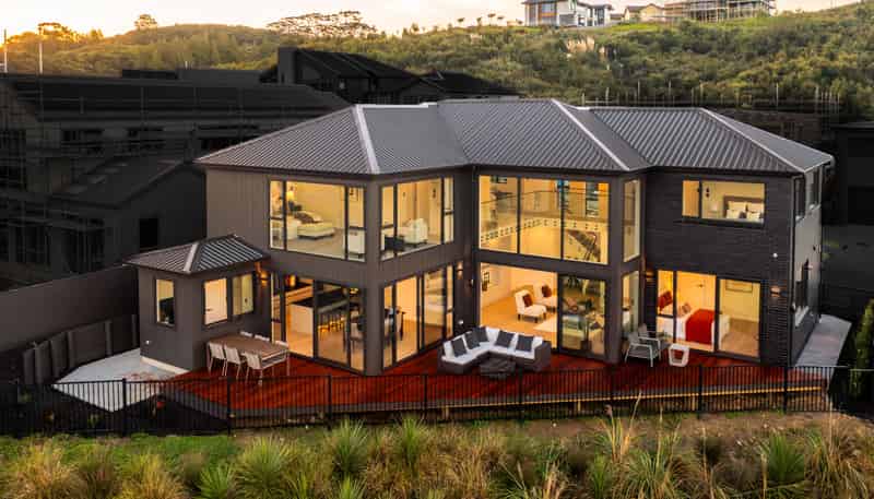 51 Streamview Way, Long Bay