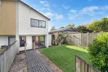 439A West Coast Road, Glen Eden