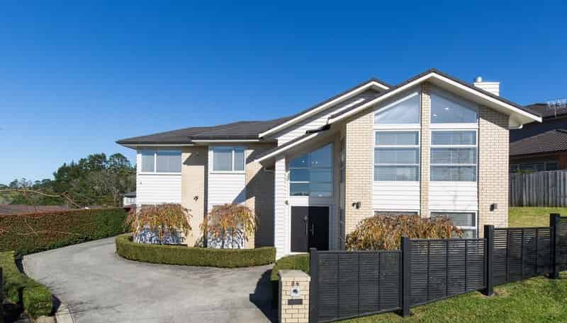 84 Lake Panorama Drive, Henderson Valley