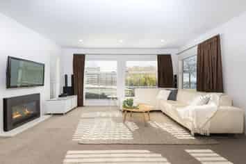 84 Lake Panorama Drive, Henderson Valley