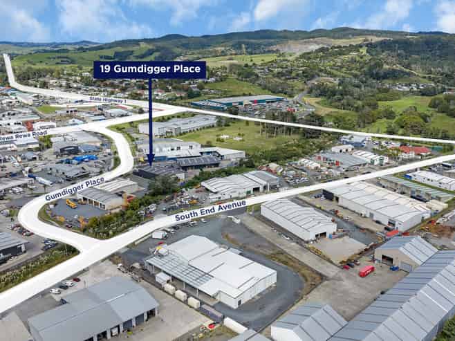 Tidy industrial facility - Easy SH1 access