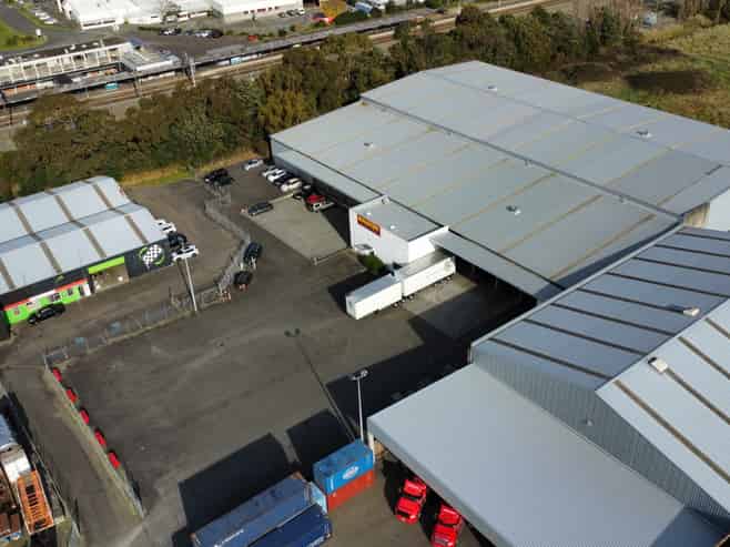 Large-format industrial leasing opportunity