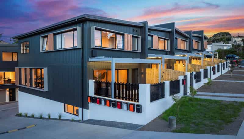 403 Beach Road, Mairangi Bay