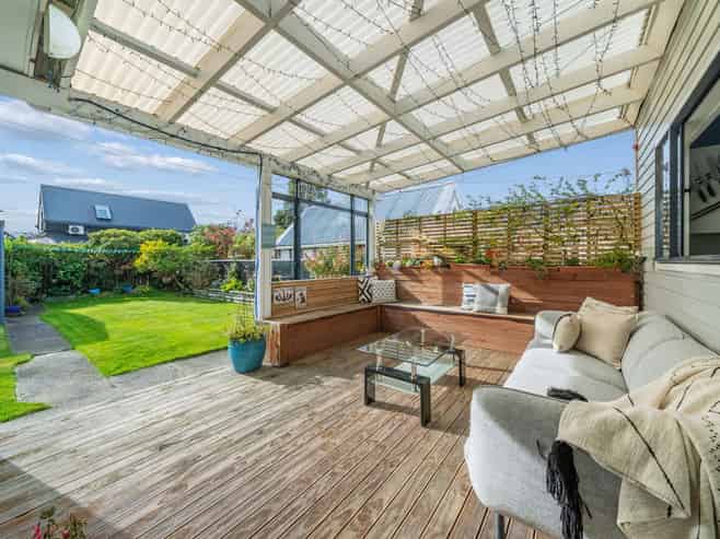 55 Bristol Square, Hutt Central