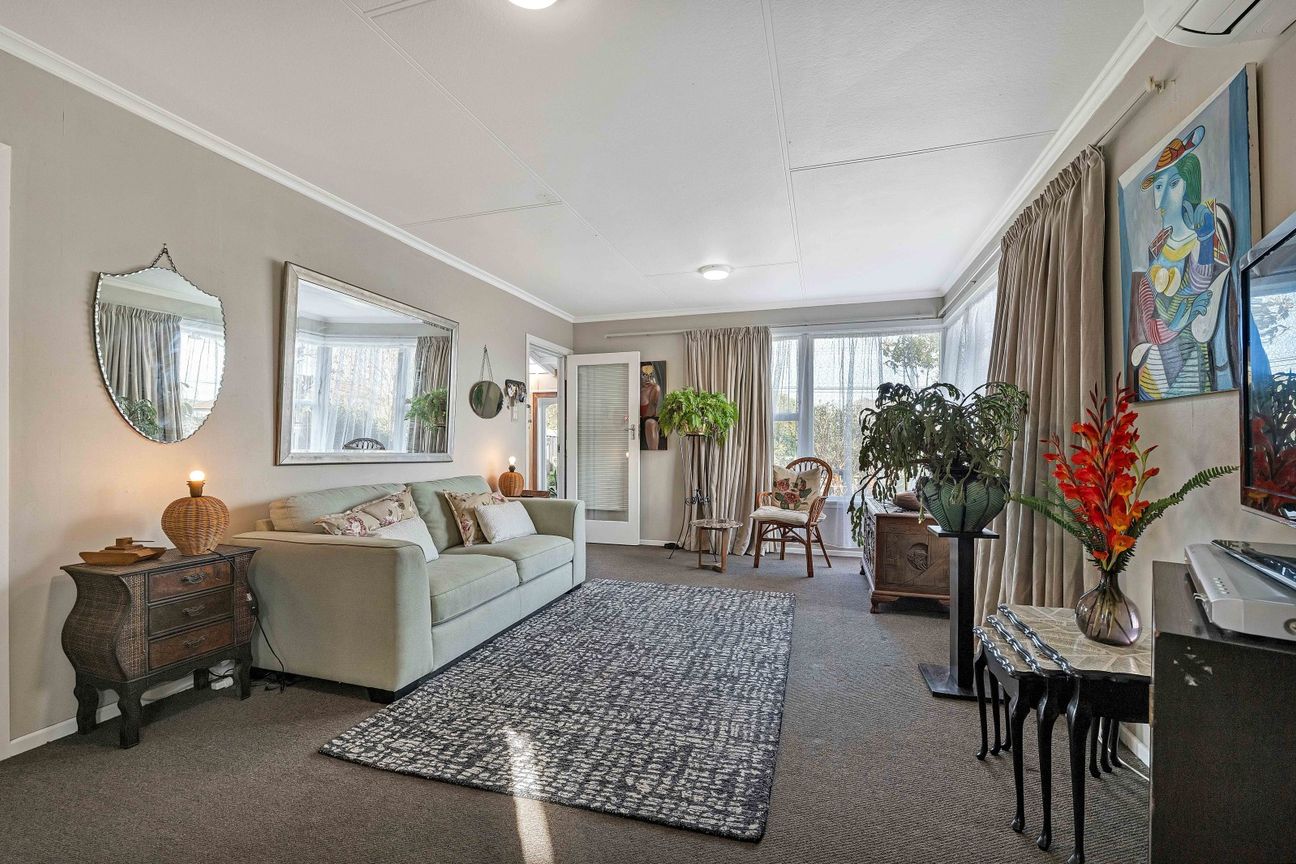 A spacious Westown oasis - Widok 5