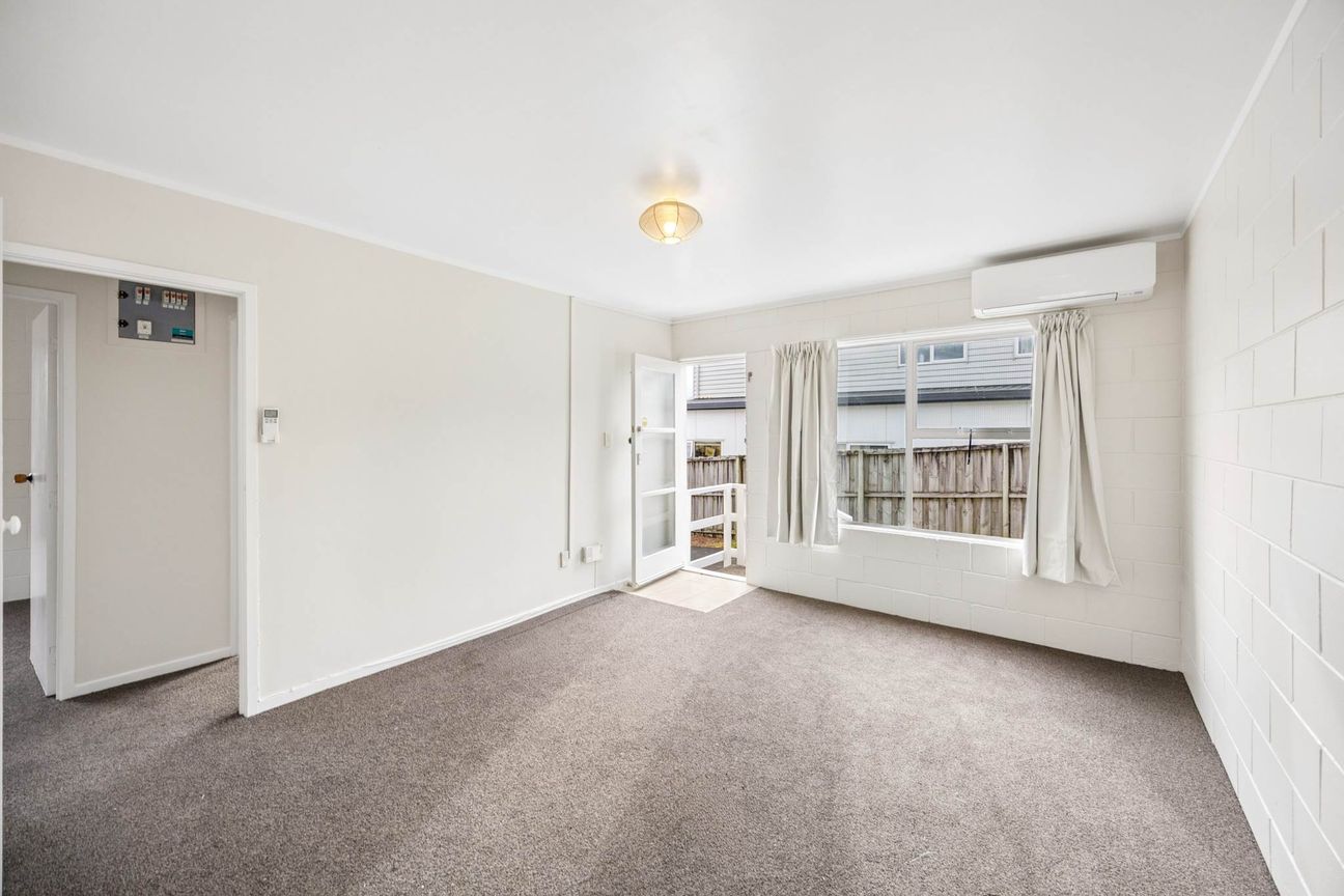 Newly renovated and water included - Widok 4