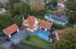 35 Owens Road, Epsom
