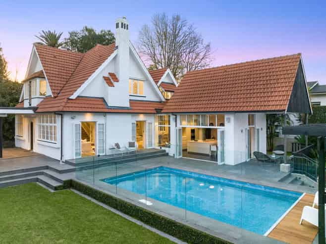 35 Owens Road, Epsom