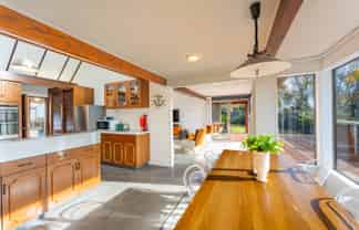 23b Maltby Avenue, West End