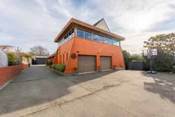 23b Maltby Avenue, West End