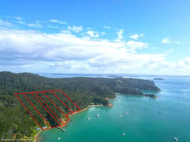 219-222/DP7675 Bon Accord Harbour, Kawau Island