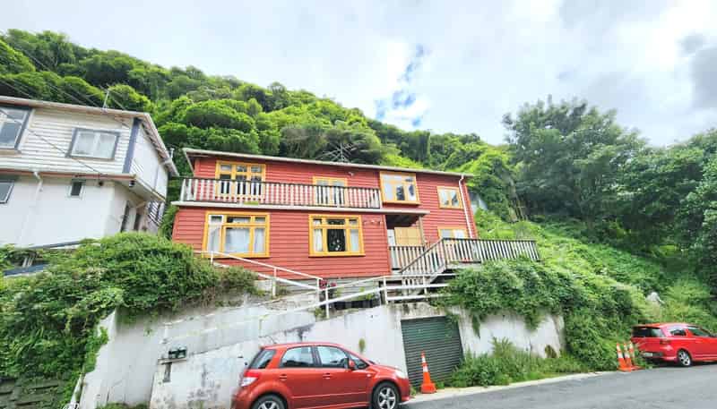 64 Holloway Road, Aro Valley