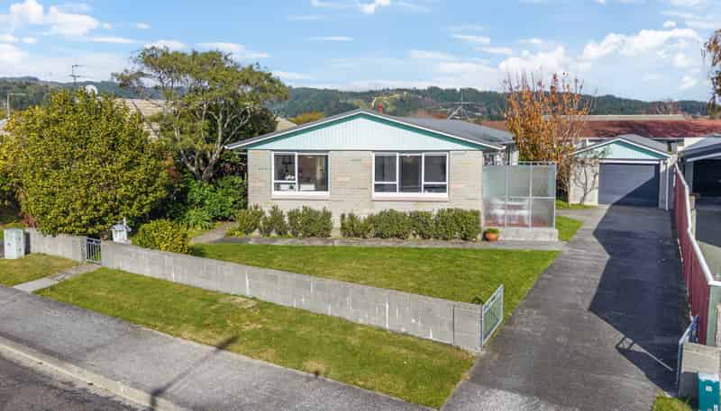 13 Whirinaki Crescent, Heretaunga