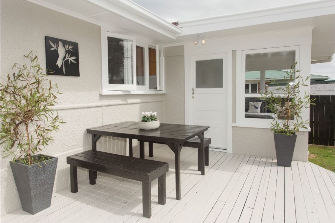 Spacious 4 Bedroom Family Home with Large Backyard in Papakura – pohled 3